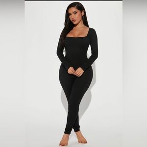 NWT Fashion nova square neck bodysuit size XL🤍